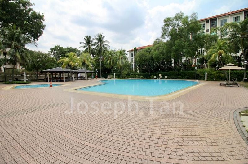 3 Bed Condo for Sale in  Bayshore Park - Image 6