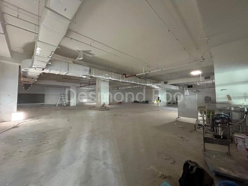Light Industrial (B1) for Rent: Face loading bays | Air-conditioned, corporate-look unit in Serangoon North - Image 4