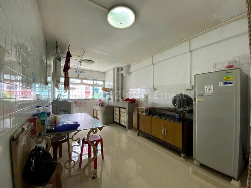 3 Room (3NG) HDB for Rent in  248 Hougang Avenue 3 - Image 6