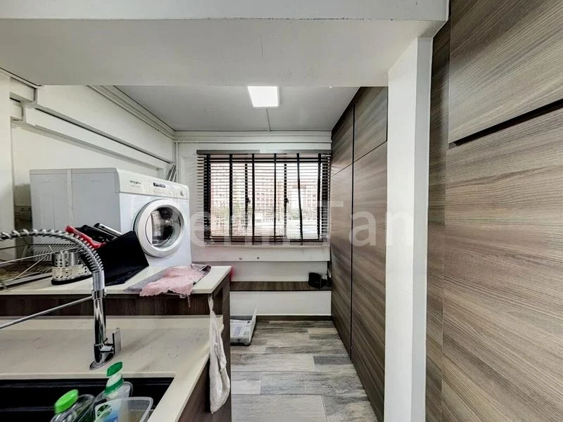 Executive HDB for Rent in  497D Tampines Street 45 - Image 9