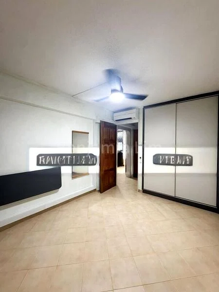 Common Room (HDB) for Rent in  124 Bishan Street 12 - Image 4
