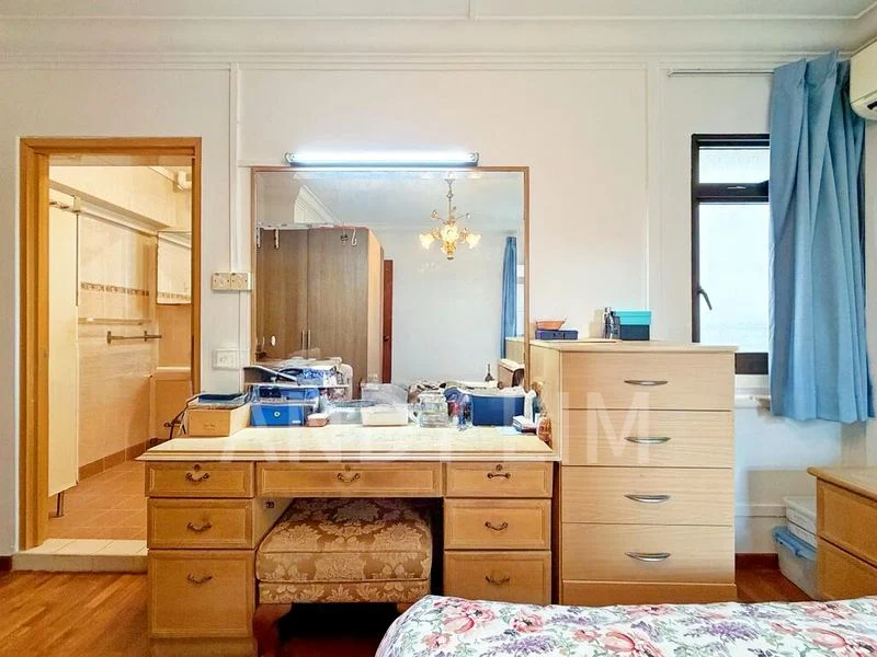 5 Room (5I) HDB for Sale in  258D Compassvale Road - Image 3