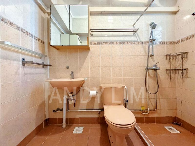 5 Room (5I) HDB for Sale in  258D Compassvale Road - Image 5