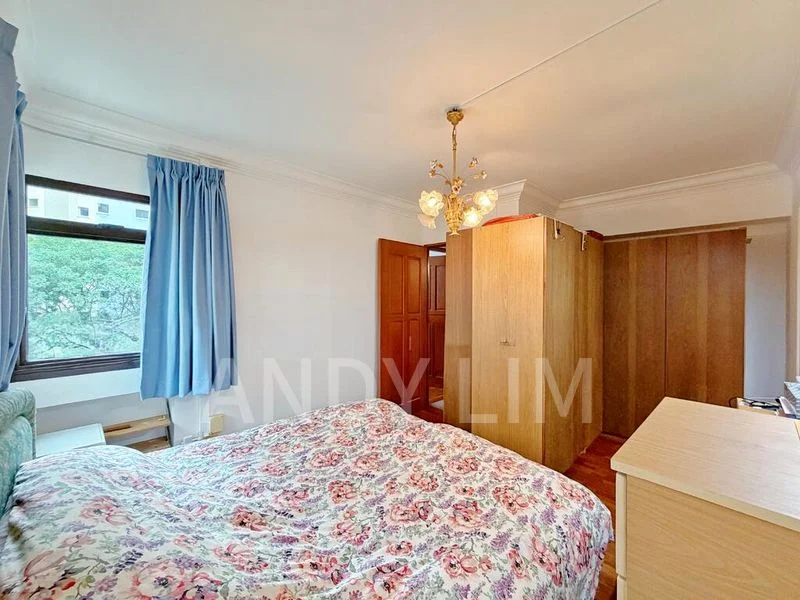 5 Room (5I) HDB for Sale in  258D Compassvale Road - Image 4