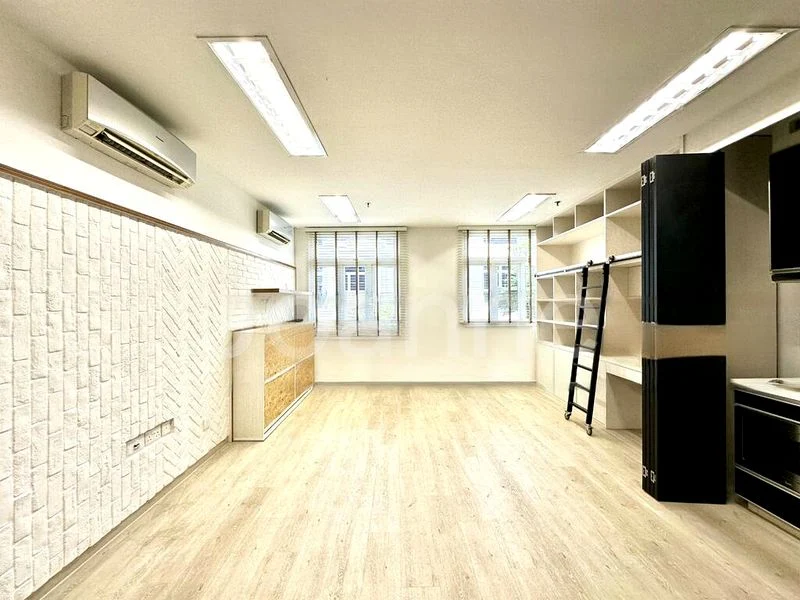 Office for Sale: Soho Life - Image 13