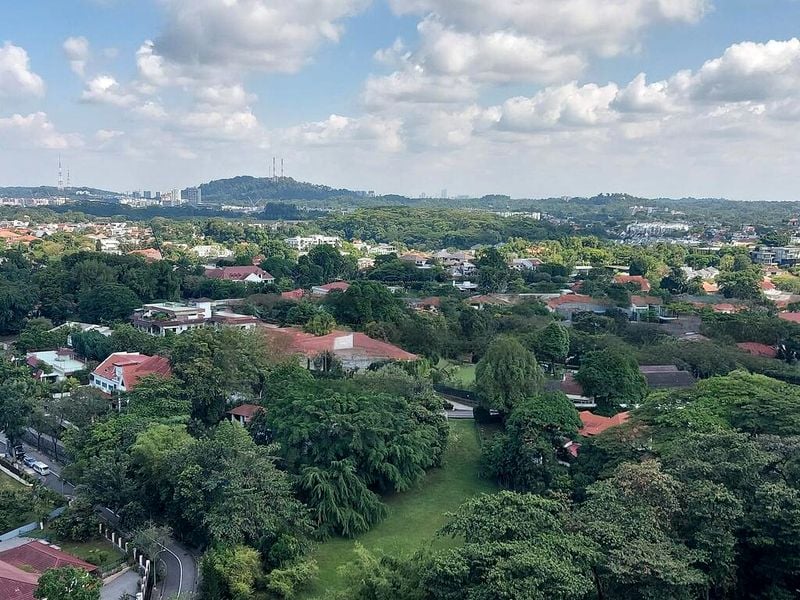 4 Bed Bungalow (Landed) for Sale in  Maryland Estate - Image 3