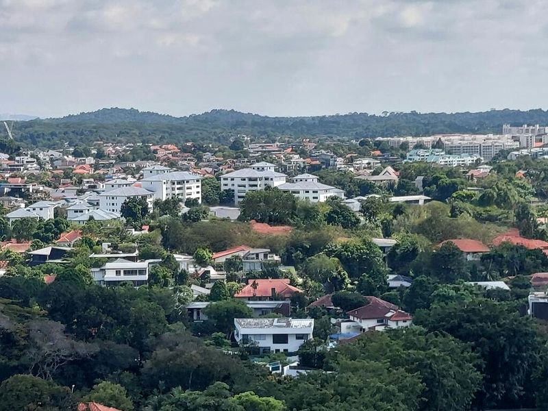 4 Bed Bungalow (Landed) for Sale in  Maryland Estate - Image 8