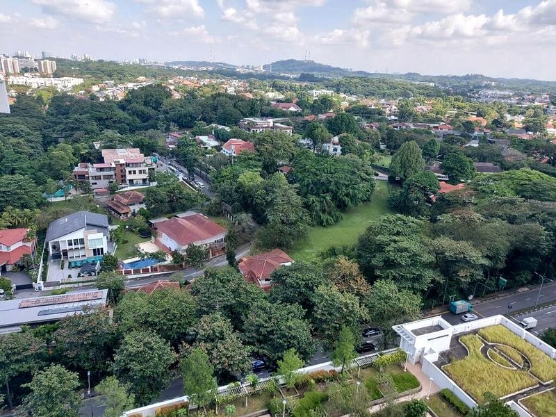 4 Bed Bungalow (Landed) for Sale in  Maryland Estate - Image 5