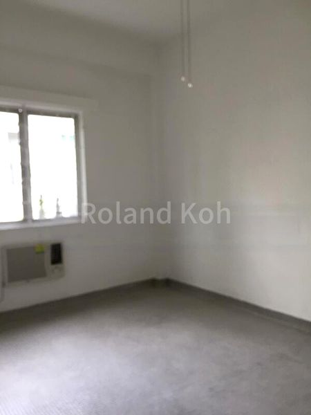 5 Bed Semi-Detached House (Landed) for Sale in  Stratford Court - Image 11