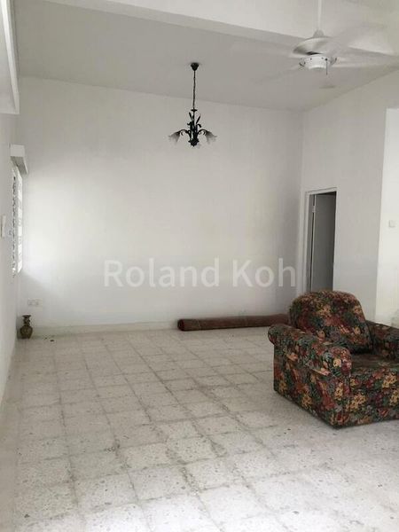 5 Bed Semi-Detached House (Landed) for Sale in  Stratford Court - Image 12