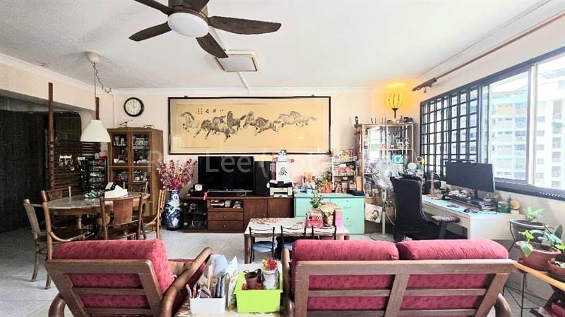 4 Room (4A) HDB for Sale in  407 Serangoon Avenue 1 - Image 2