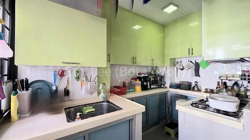 4 Room (4A) HDB for Sale in  407 Serangoon Avenue 1 - Image 4