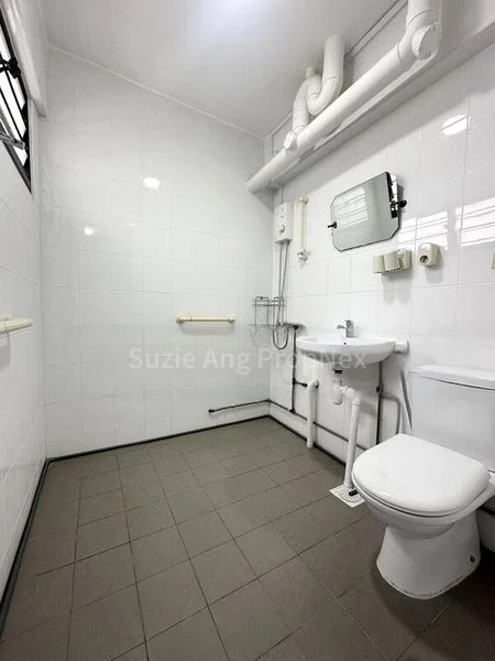 4 Room (4A) HDB for Rent in 142 Lorong Ah Soo - Image 8