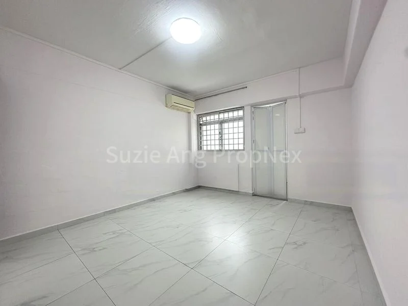 4 Room (4A) HDB for Rent in 142 Lorong Ah Soo - Image 5