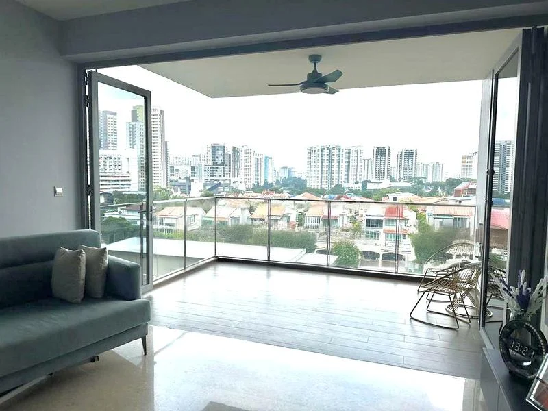 2 Bed Condo for Sale in  Hillsta - Image 2