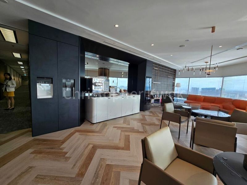 Office for Rent: Gateway East - Image 10