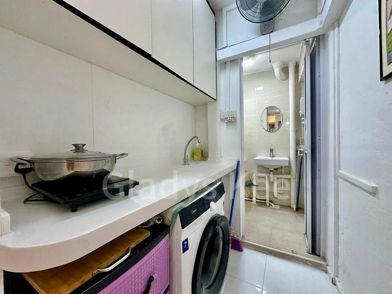 3 Room (3NG) HDB for Rent in 442 Clementi Avenue 3 - Image 3