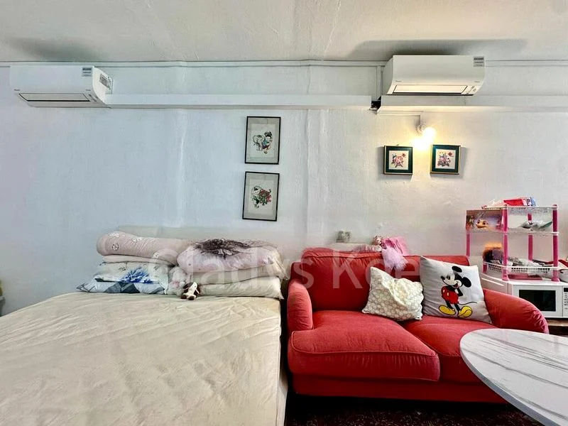 3 Room (3NG) HDB for Rent in 442 Clementi Avenue 3 - Image 2