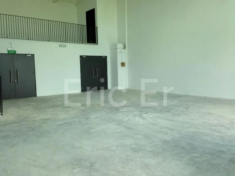 Light Industrial (B1) for Sale in  Primax - Image 3