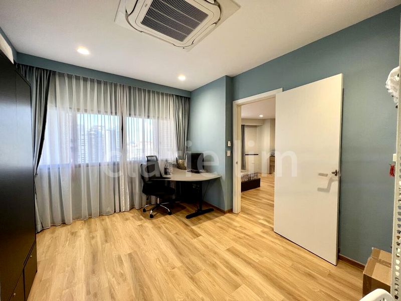 5 Bed Apartment (Condo) for Sale in  The Vantage - Image 13