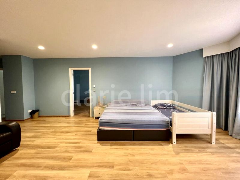 5 Bed Apartment (Condo) for Sale in  The Vantage - Image 9