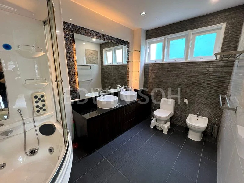 5+1 Bed Semi-Detached House (Landed) for Rent in Greenbank Park - Image 8