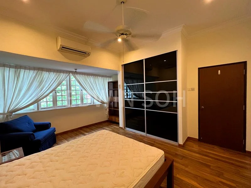 5+1 Bed Semi-Detached House (Landed) for Rent in  Greenbank Park - Image 6