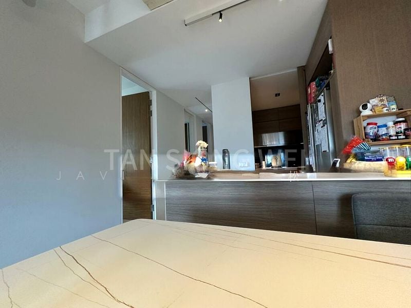 3 Bed Condo for Rent in  Echelon - Image 4