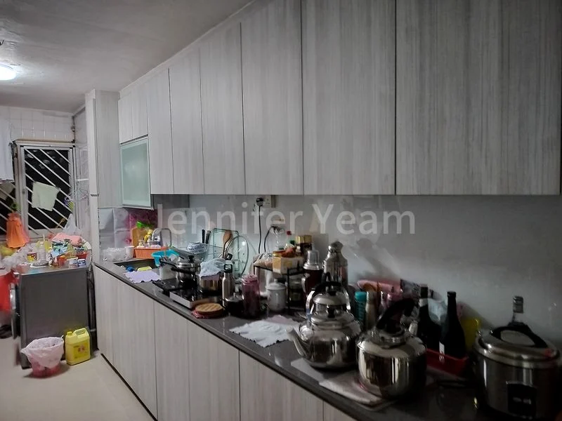 4 Room (4A) HDB for Rent in  527 Jurong West Street 52 - Image 2