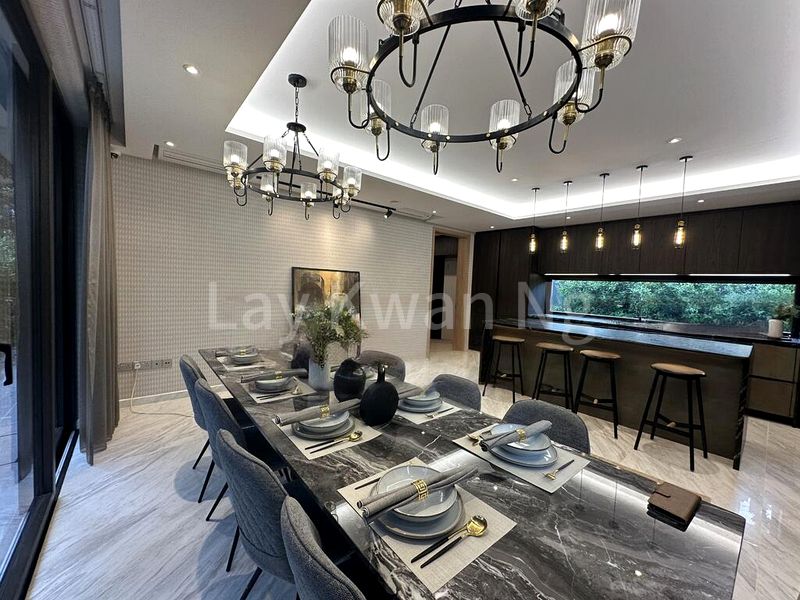 7 Bed Bungalow (Landed) for Sale in  Serangoon Avenue 1 - Image 3