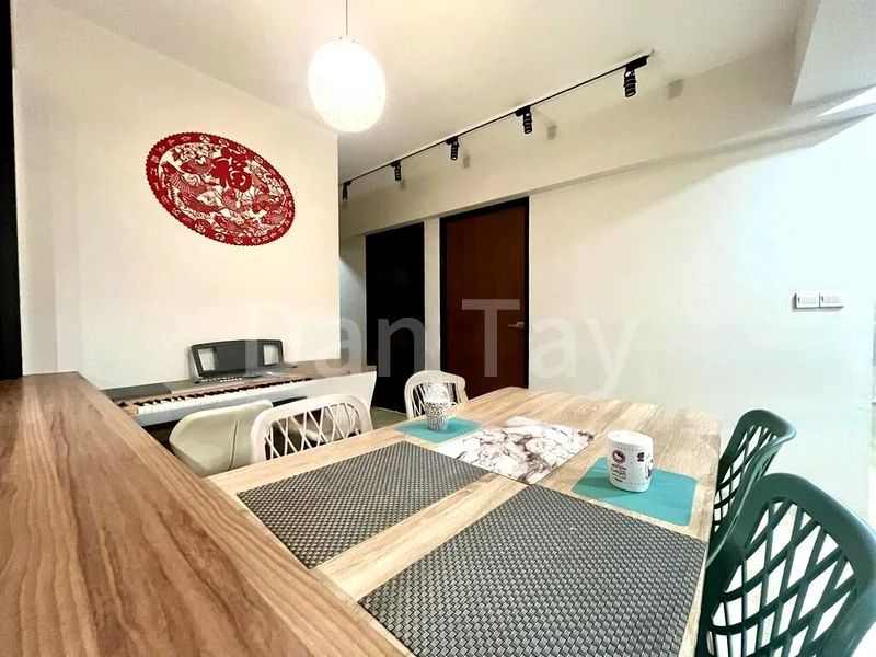 5 Room (5I) HDB for Sale in  785A Woodlands Rise - Image 2