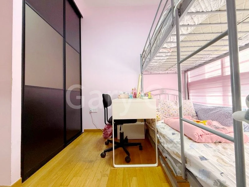 3 Bed Condo for Sale in  The Navian - Image 8