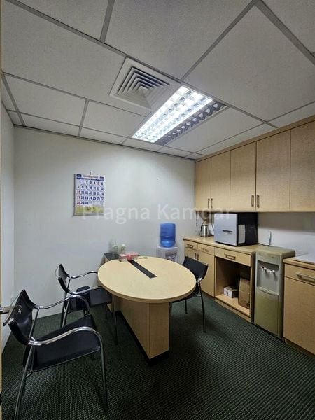 Office for Sale: High Street Centre - Image 3