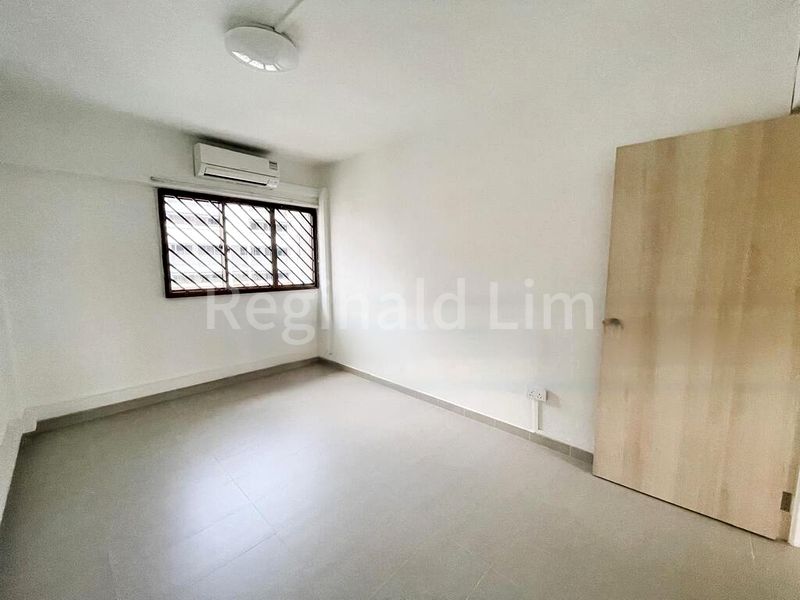 4 Room (4A) HDB for Rent in  118 Clementi Street 13 - Image 3