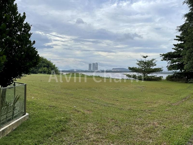 8 Bed Bungalow (Landed) for Sale in Kampong Wak Hassan - Image 3