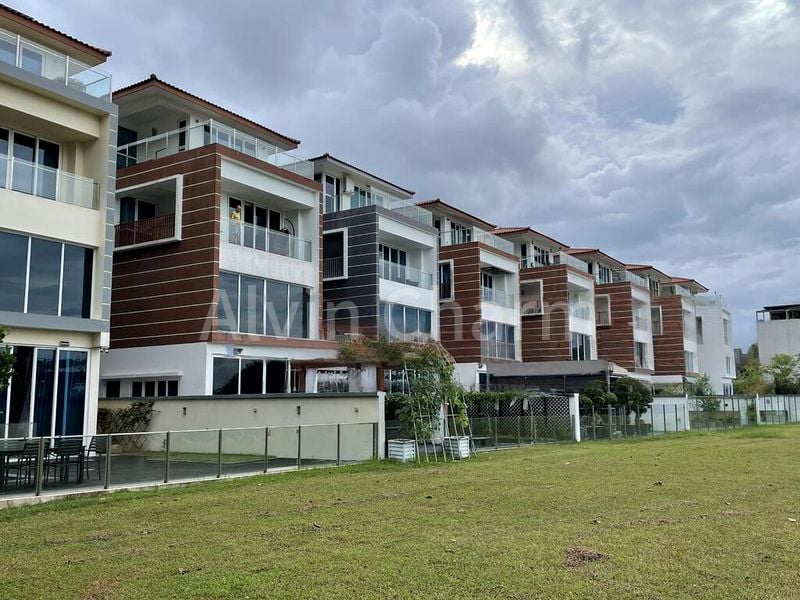 8 Bed Bungalow (Landed) for Sale in Kampong Wak Hassan - Image 7