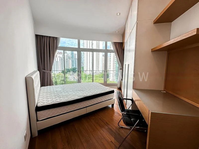 3 Bed Condo for Sale in  The Aston - Image 5