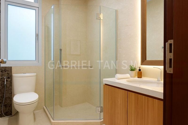 3 Bed Condo for Sale in  The Aston - Image 15