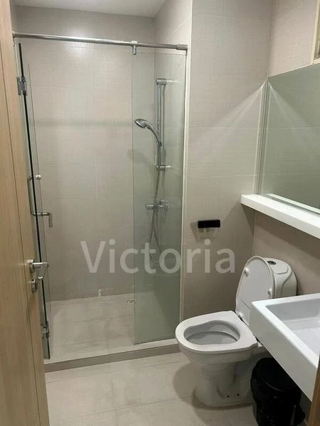 Master Room (Condo) for Rent in The Estiva - Image 9