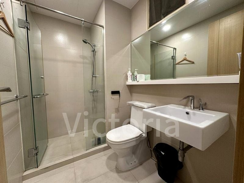 Master Room (Condo) for Rent in The Estiva - Image 6