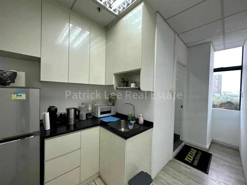 Tradehub 21 - Image 1