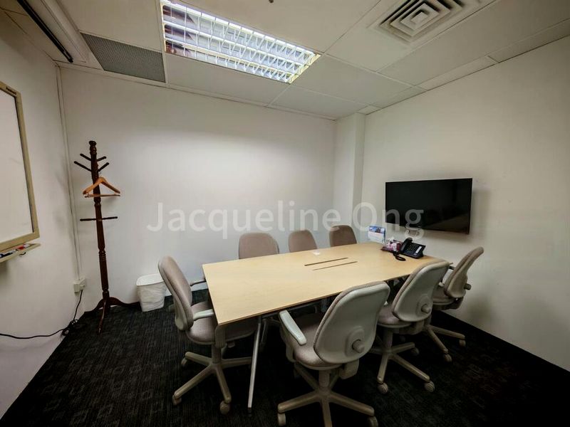 Office for Rent: International Plaza - Image 6