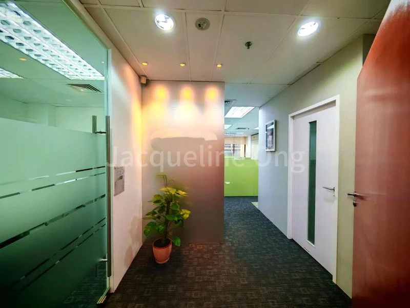 Office for Rent: International Plaza - Image 1