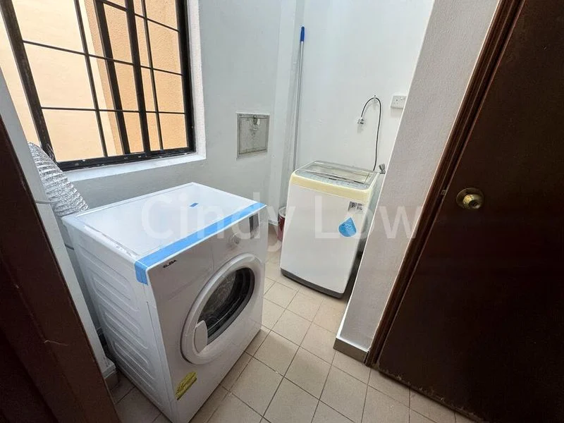 Master Room (Condo) for Rent in  Dover Parkview - Image 9