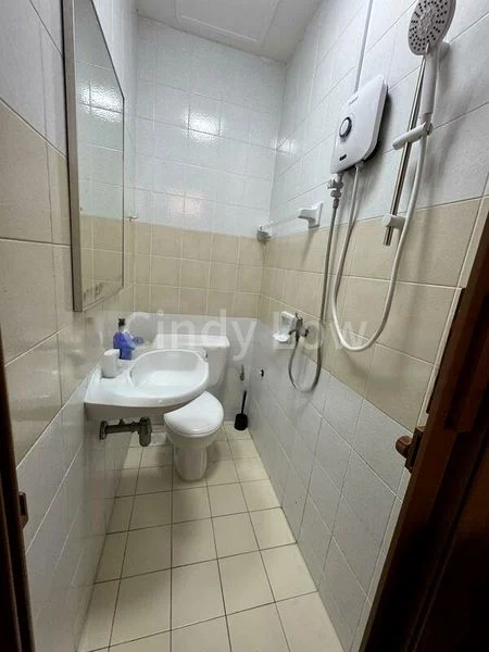 Master Room (Condo) for Rent in  Dover Parkview - Image 7