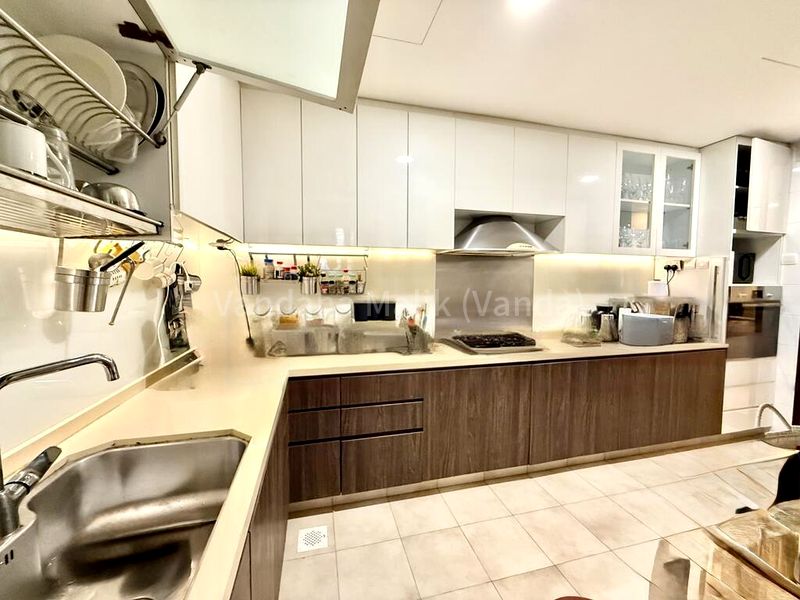 5 Bed Condo for Rent in  Pebble Bay - Image 11