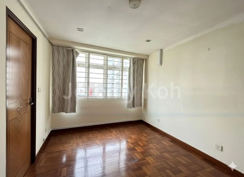 Premium HDB for Sale in  265B Compassvale Link - Image 3