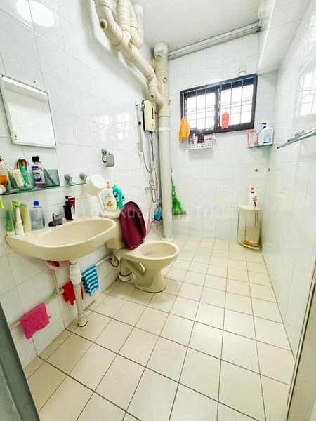 Common Room (HDB) for Rent in  225C Compassvale Walk - Image 14