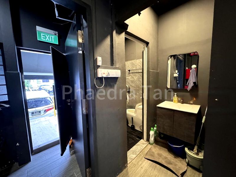 Shop / Shophouse for Sale: 226E Ang Mo Kio Avenue 1 - Image 10