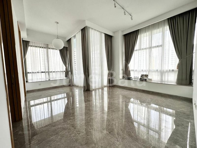 3 Bed Condo for Rent in  Nouvel 18 - Image 3